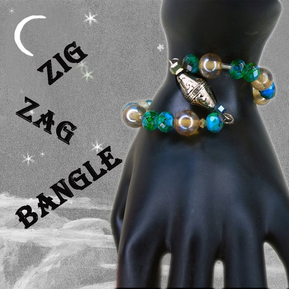 Green Bangle NEW Design, One of a kind " ZIG-ZAG " Bracelet with Sparkle - Picture 1 of 10